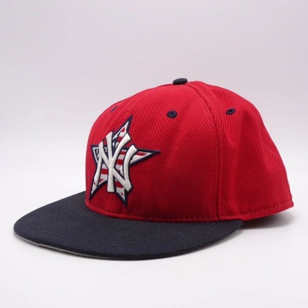 MLB New Era New York Yankees Red & Black July 4th 59/Fifty On-Field Cap Size 7⅛